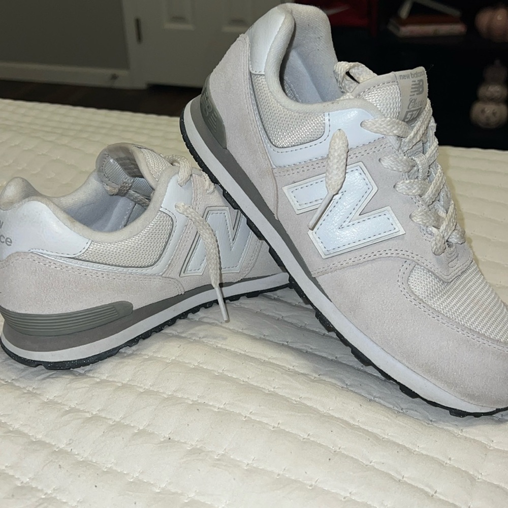 New Balance 574- size 5.5